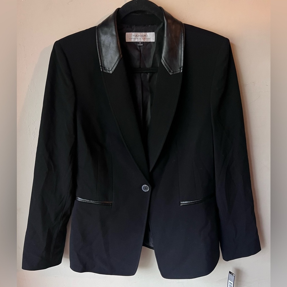 💚 Tahari Arthur S.‎ Levine Black Blazer Jacket size 8